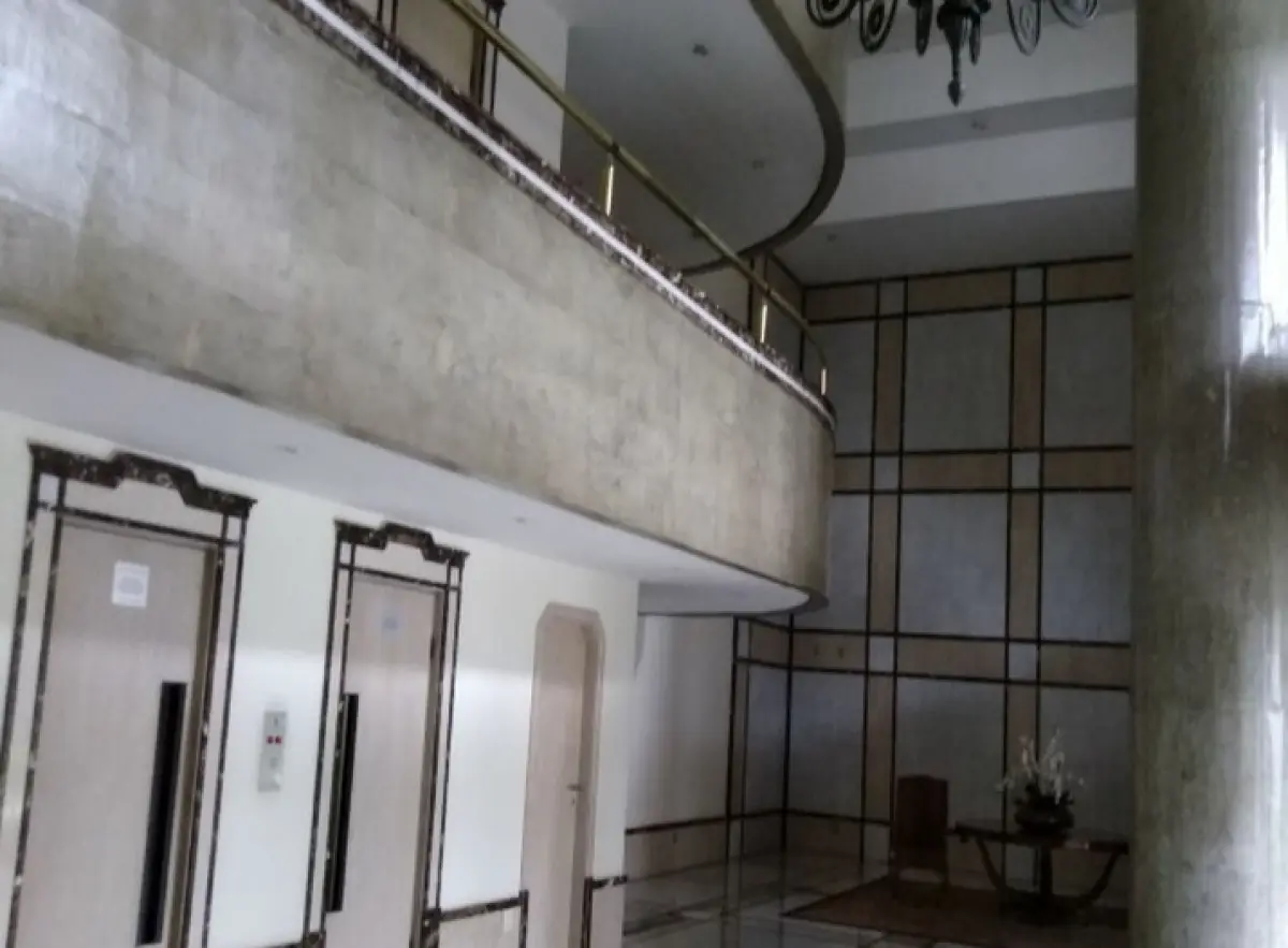 LOTE 000 - O APARTAMENTO N° 101, localizado no 10° andar do Edificio Vol D'Oiseau, situado à Avenida Giovanni Gronchi, nº 4.864, na Vila Andrade e Parque Bairro Morumbi, 29° Suddistrito  - Santo Amaro, com area privativa de 864,52m² e 5 vagas de garagem