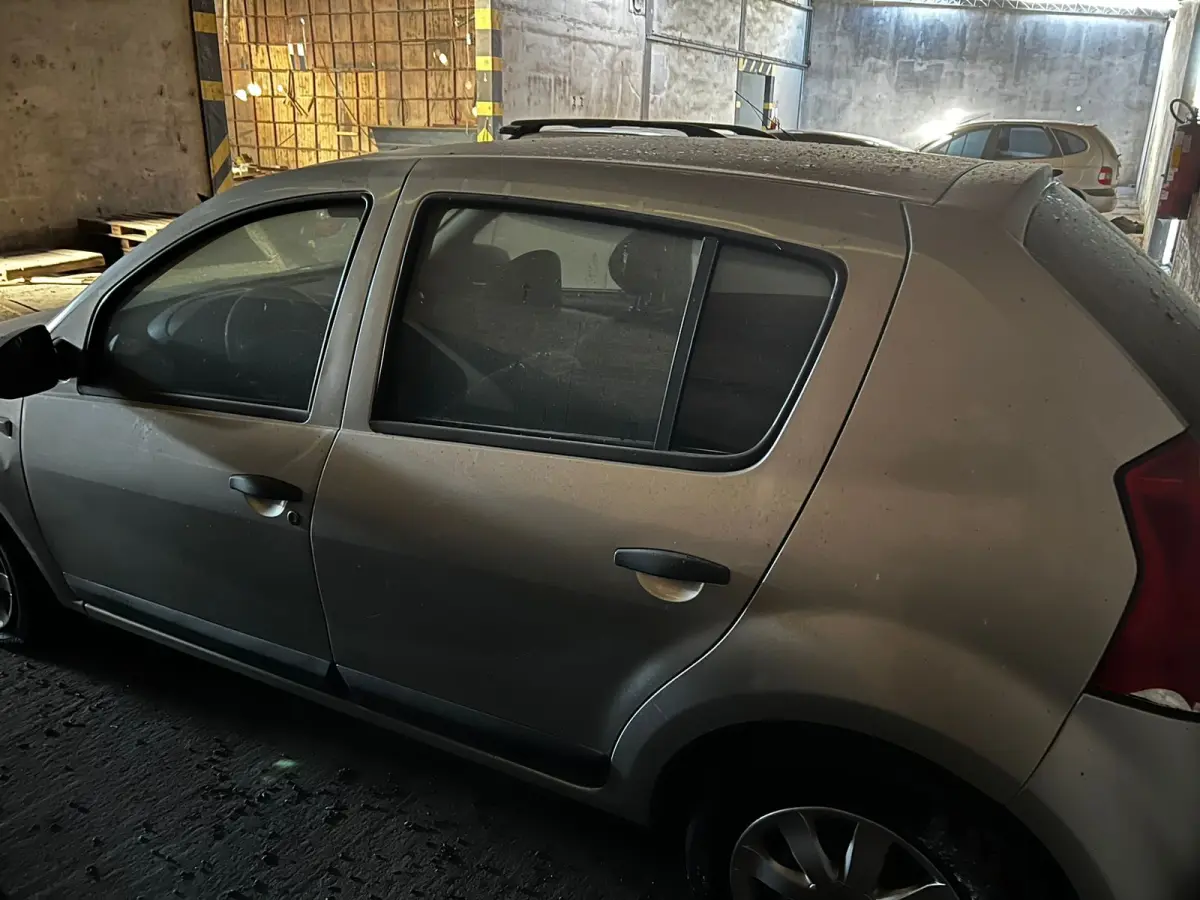 LOTE 000 - Renault Sandero EXP, cor prata, fabricação/modelo 2012/2013