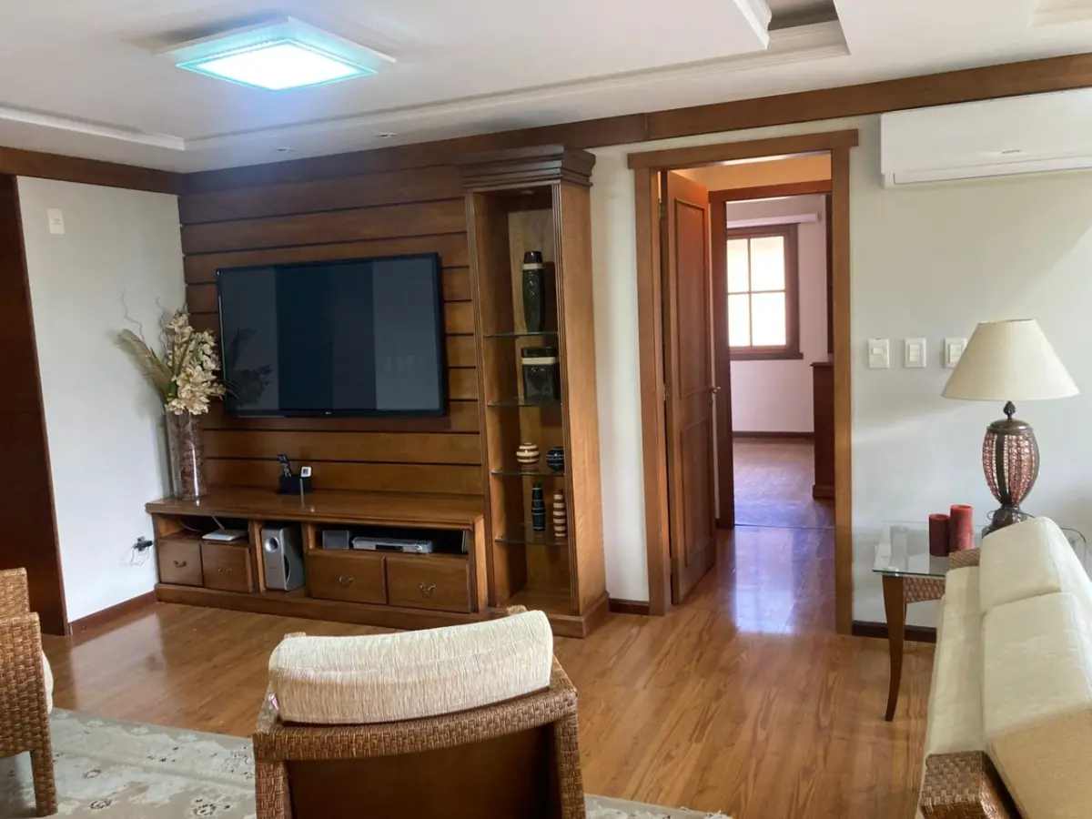 LOTE 000 - Apartamentos 405 e 406 + Box 15, 31, 32 e 14. Finamente decorado