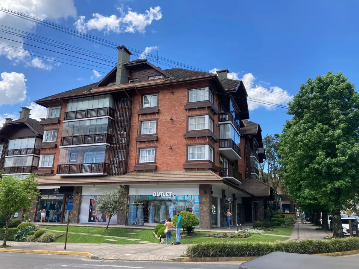 LOTE 000 - Apartamentos 405 e 406 + Box 15, 31, 32 e 14. Finamente decorado