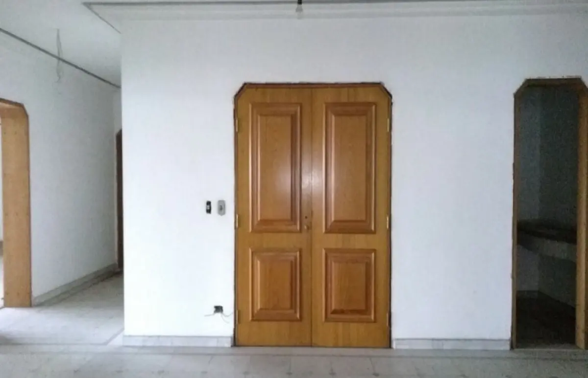 LOTE 000 - O APARTAMENTO N° 101, localizado no 10° andar do Edificio Vol D'Oiseau, situado à Avenida Giovanni Gronchi, nº 4.864, na Vila Andrade e Parque Bairro Morumbi, 29° Suddistrito  - Santo Amaro, com area privativa de 864,52m² e 5 vagas de garagem