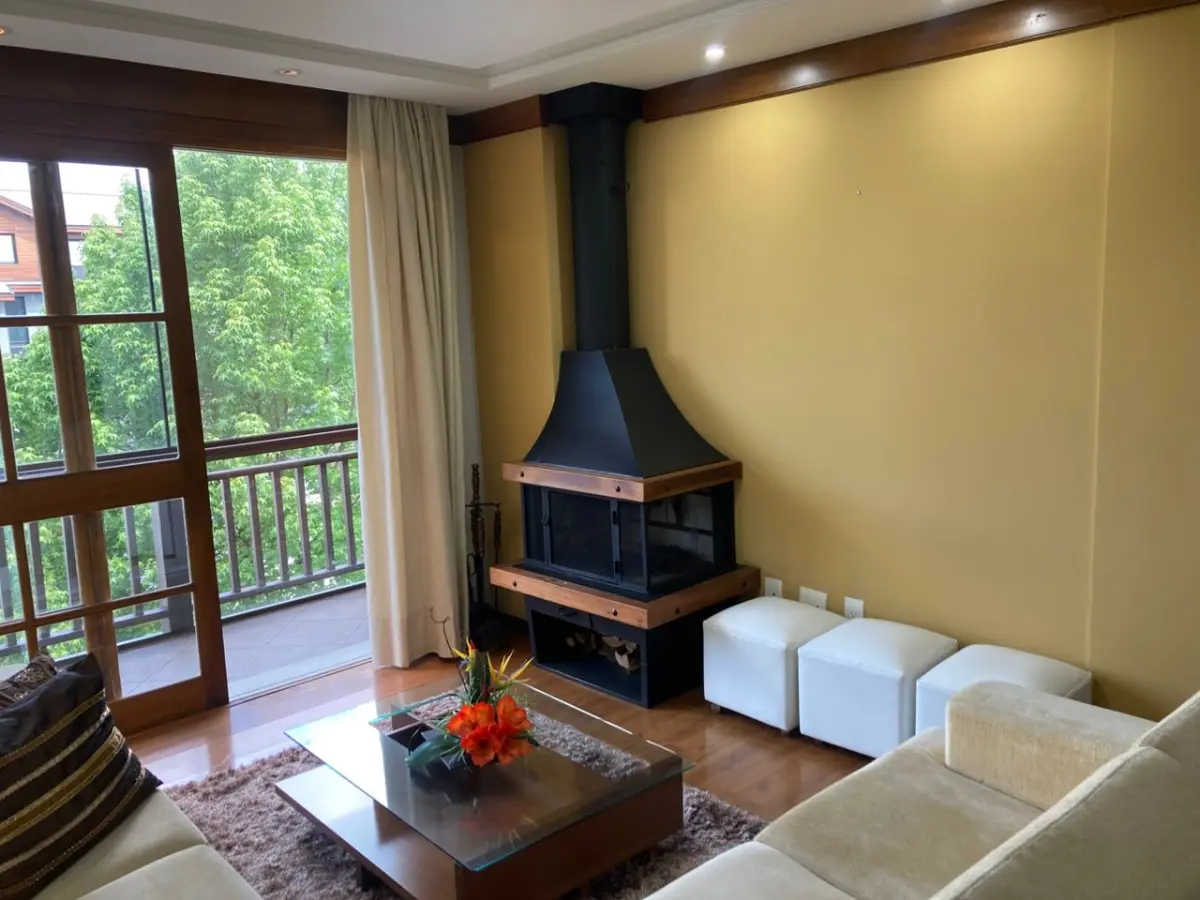 LOTE 000 - Apartamentos 405 e 406 + Box 15, 31, 32 e 14. Finamente decorado