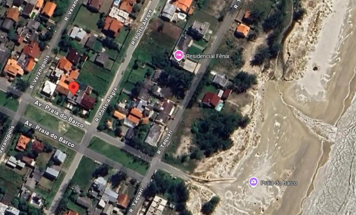 LOTE 004 - CAPÃO DA CANOA - Um terreno urbano com benfeitoria, situado na Av. Praia do Barco nº 150, no município de Capão da Canoa/RS