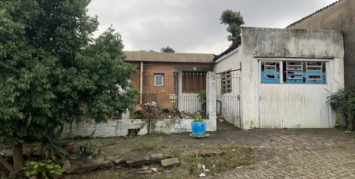 LOTE 023 - Um terreno constituído do lote número nove (9), da quadra número vinte e três (23)