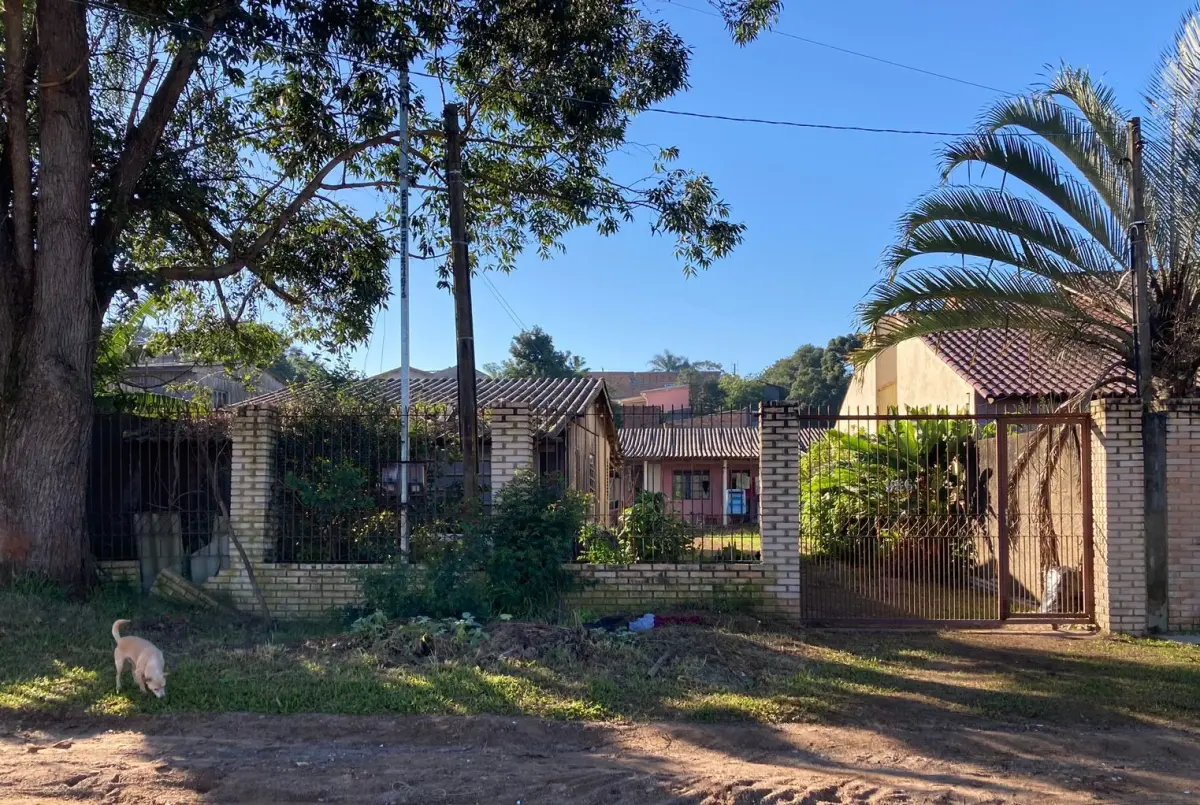 LOTE 013 - Um terreno constituído do lote número dezenove (19), da quadra número vinte e dois (22)