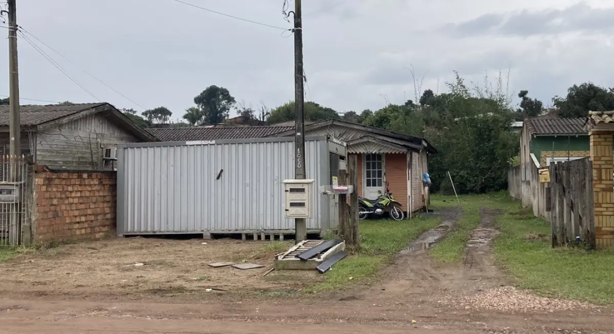 LOTE 030 - Um terreno constituído do lote número vinte (20), da quadra número vinte e três (23)