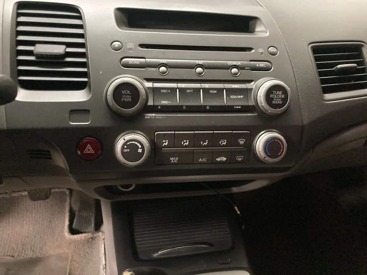 LOTE 000 - Honda Civic LXS FLEX, cor verde, fabricação/modelo 2007/2008 (SEM CHAVE)