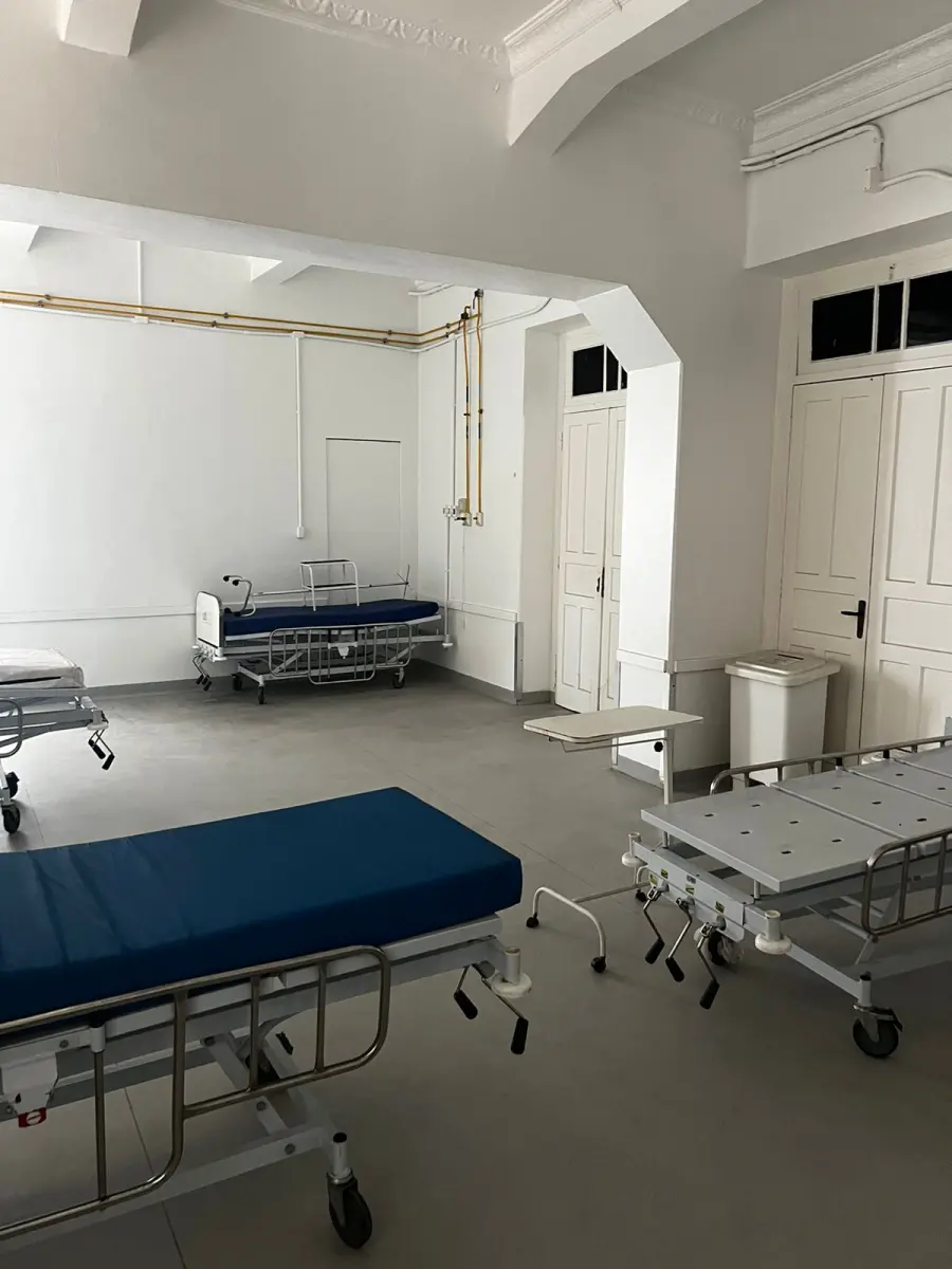 LOTE 001 - Bens móveis LOTE ENGOLBADO