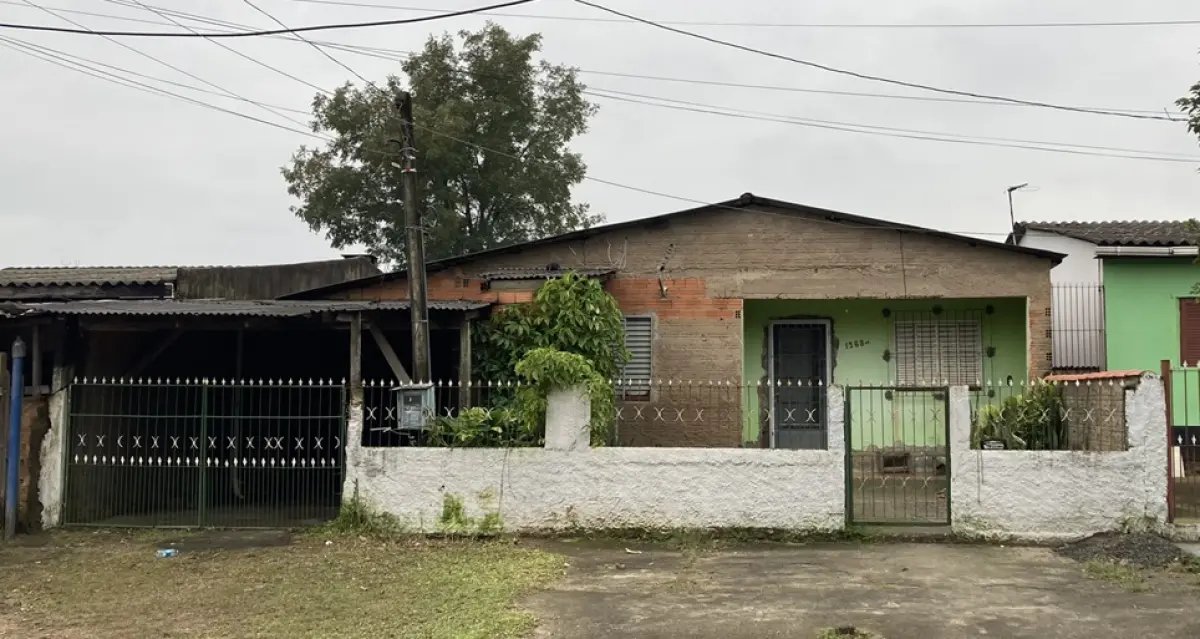 LOTE 058 - Um terreno constituído do lote número quarenta e oito (48) da quadra número trinta e três (33)