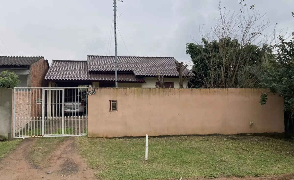 LOTE 048 - Um terreno constituído do lote número treze (13), da quadra número trinta e três (33)