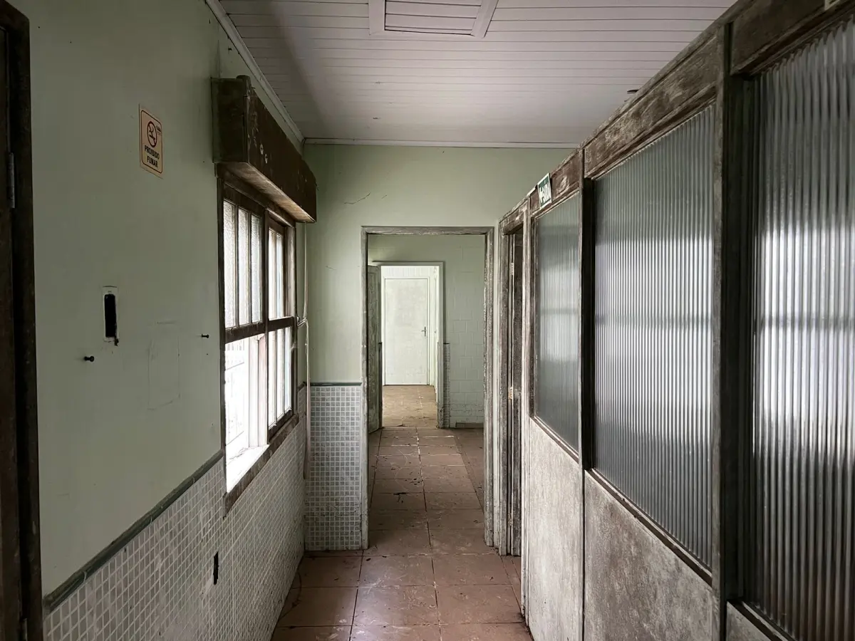 LOTE 001 - 2 IMÓVEIS (ENGLOBADOS) NAS RUAS SEN. SALGADO FILHO - ALVARO DA COSTA