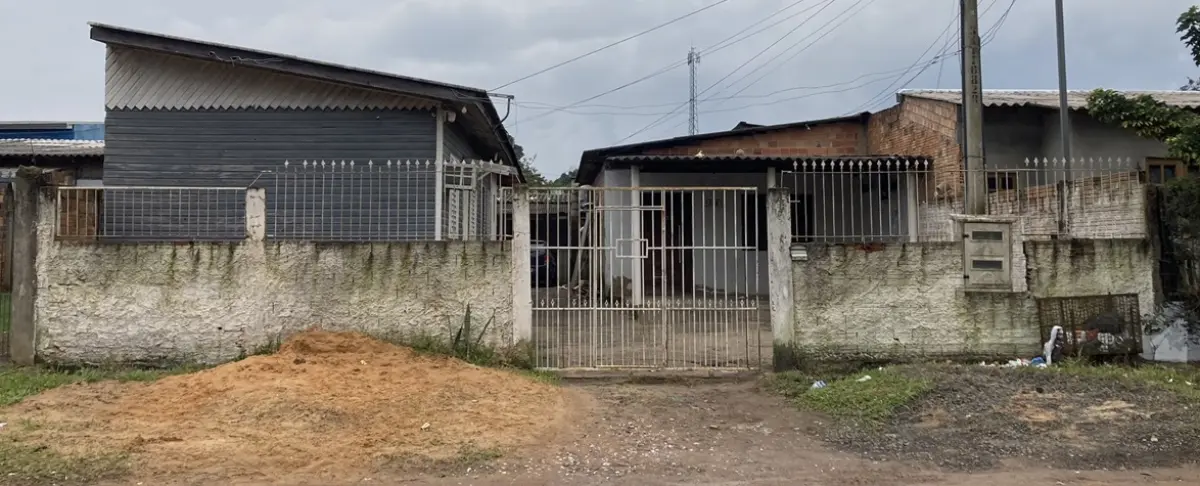 LOTE 083 - Um terreno constituído do lote número vinte e um (21), da quadra número vinte e quatro (24)