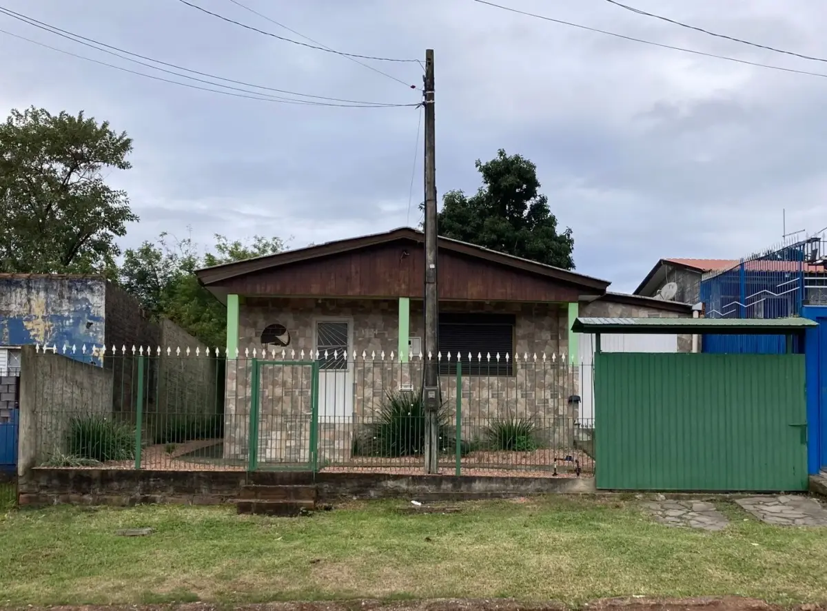 LOTE 039 - Um terreno constituído do lote número vinte (20), da quadra número vinte e oito (28)