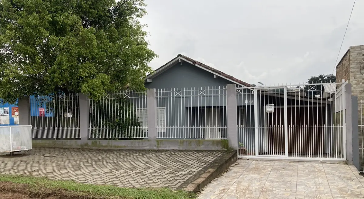 LOTE 050 - Um terreno constituído do lote número dezesseis (16), da quadra número trinta e três (33)