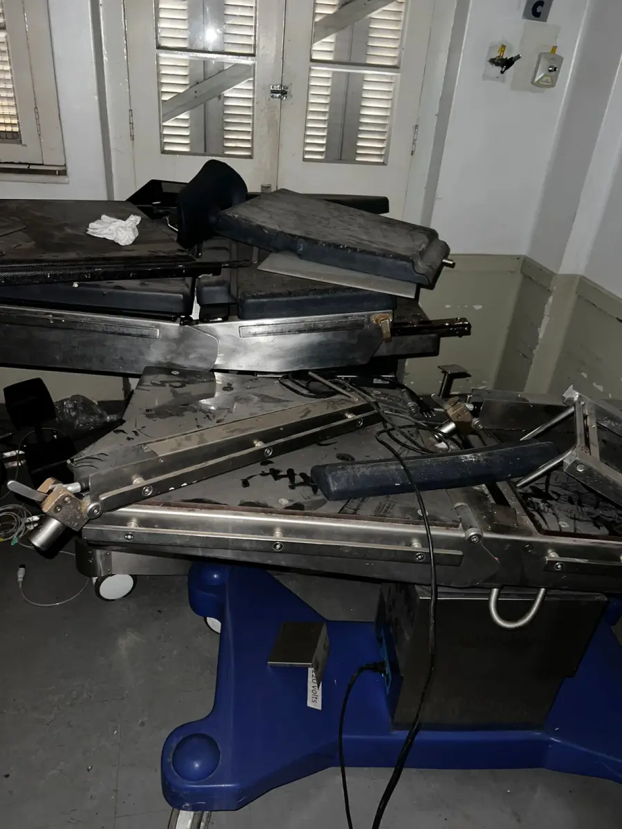 LOTE 001 - Bens móveis LOTE ENGOLBADO