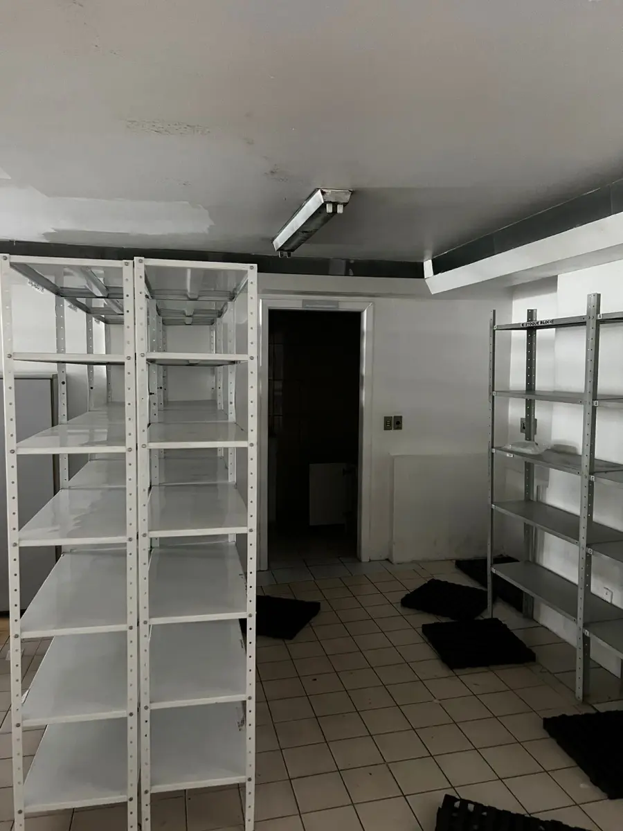 LOTE 001 - Bens móveis LOTE ENGOLBADO