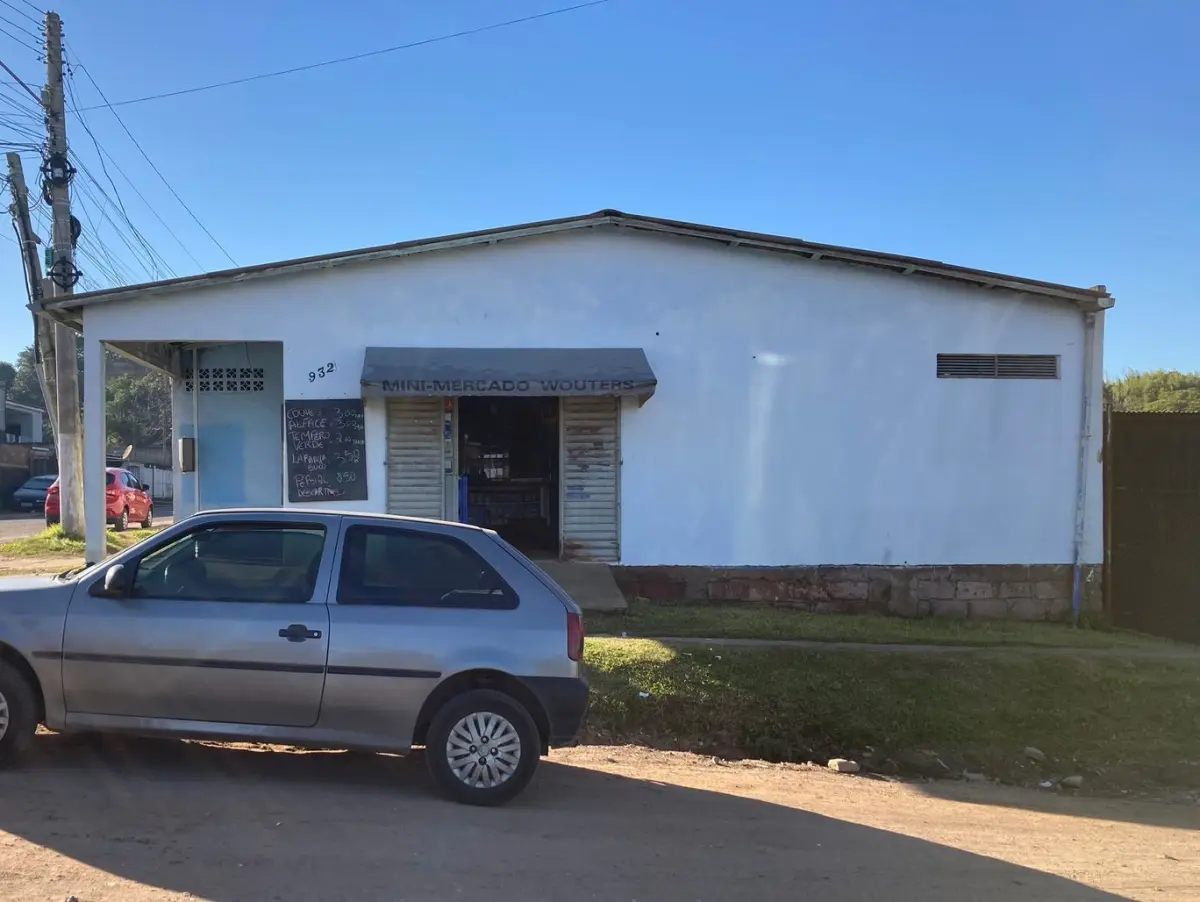 LOTE 012 - Um terreno constituído do lote número dezessete (17), da quadra número vinte e dois (22)