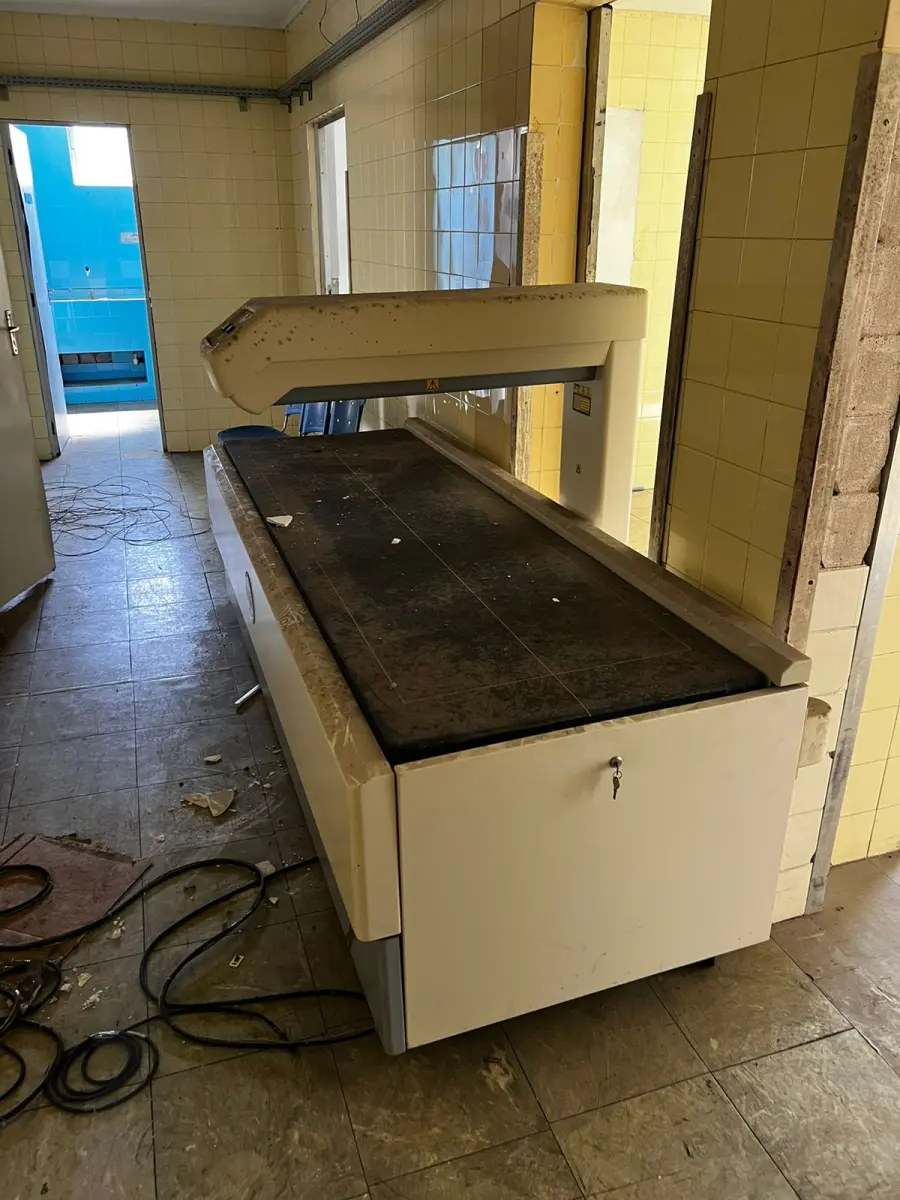 LOTE 001 - Bens móveis LOTE ENGOLBADO