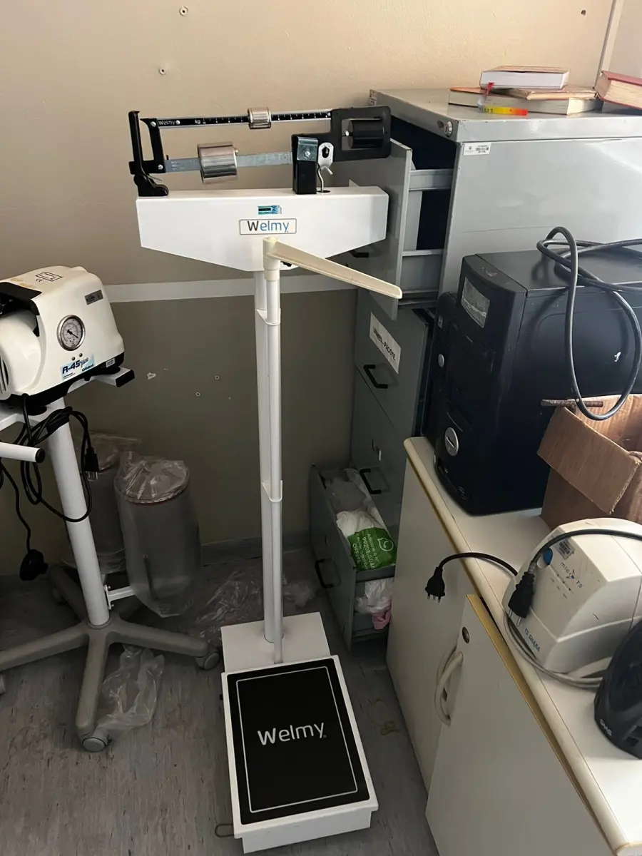 LOTE 001 - Bens móveis LOTE ENGOLBADO