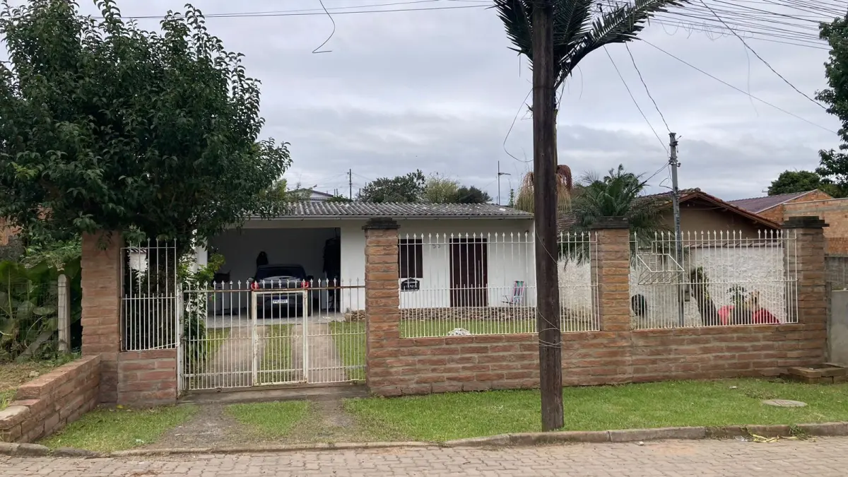 LOTE 021 - Um terreno constituído do lote sete (7), da quadra número vinte e três (23)