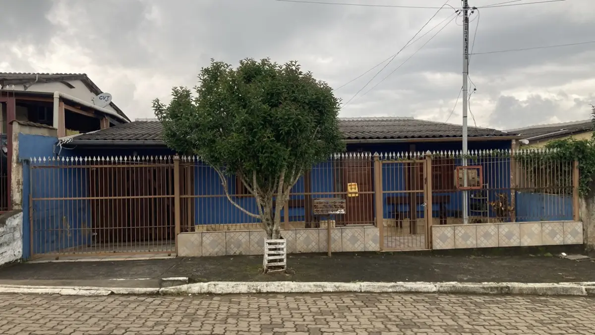 LOTE 068 - Um terreno constituído do lote número seis (6), da quadra número vinte e quatro (24)