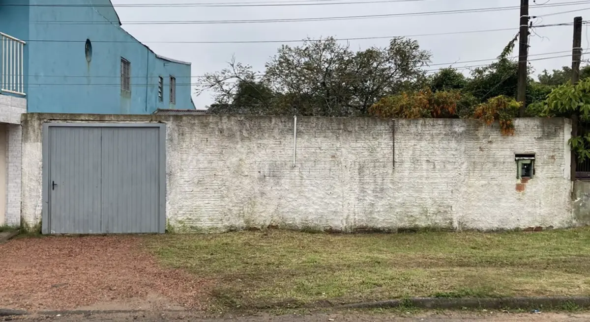 LOTE 105 - Um terreno constituído do lote número trinta e seis (36), da quadra número trinta e três (33)