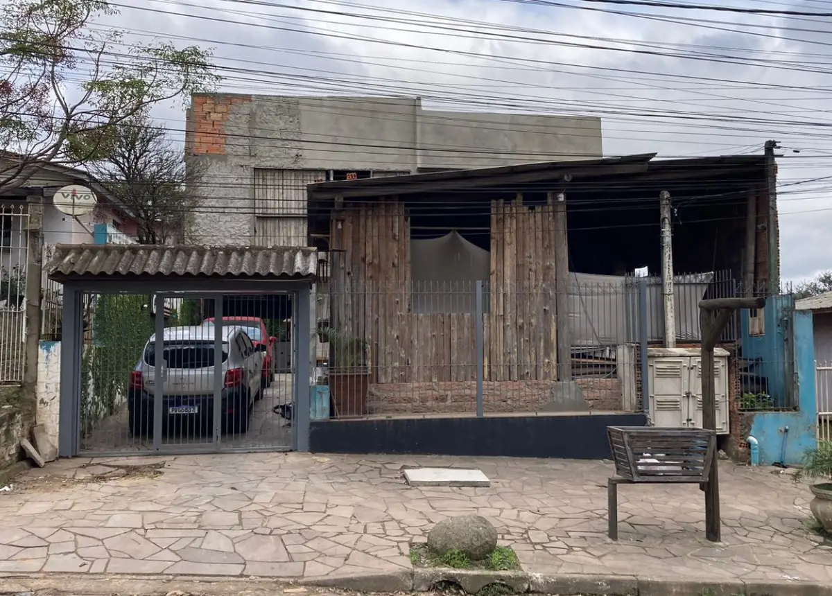 LOTE 002 - Um terreno constituído do lote número três (3), da quadra número vinte e dois (22)