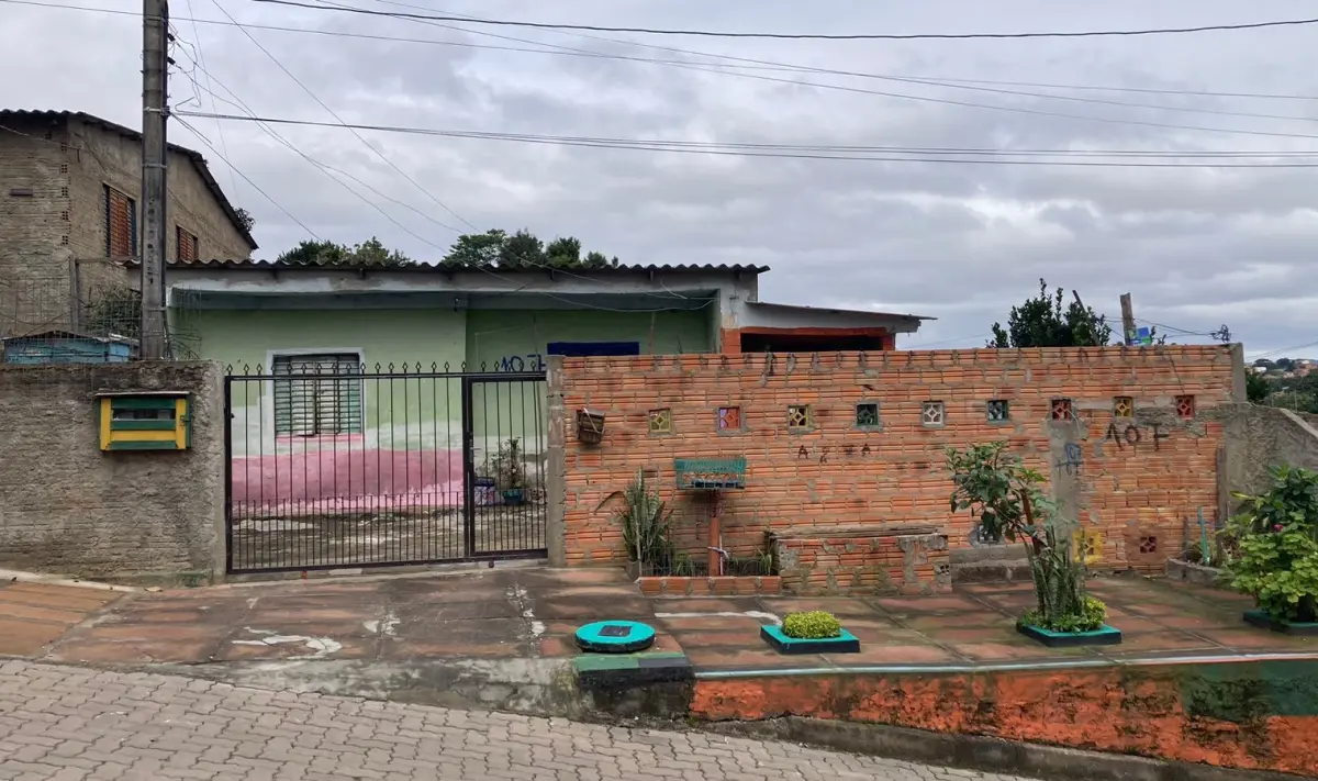 LOTE 016 - Um terreno constituído do lote número dois (2), da quadra número vinte e três (23)