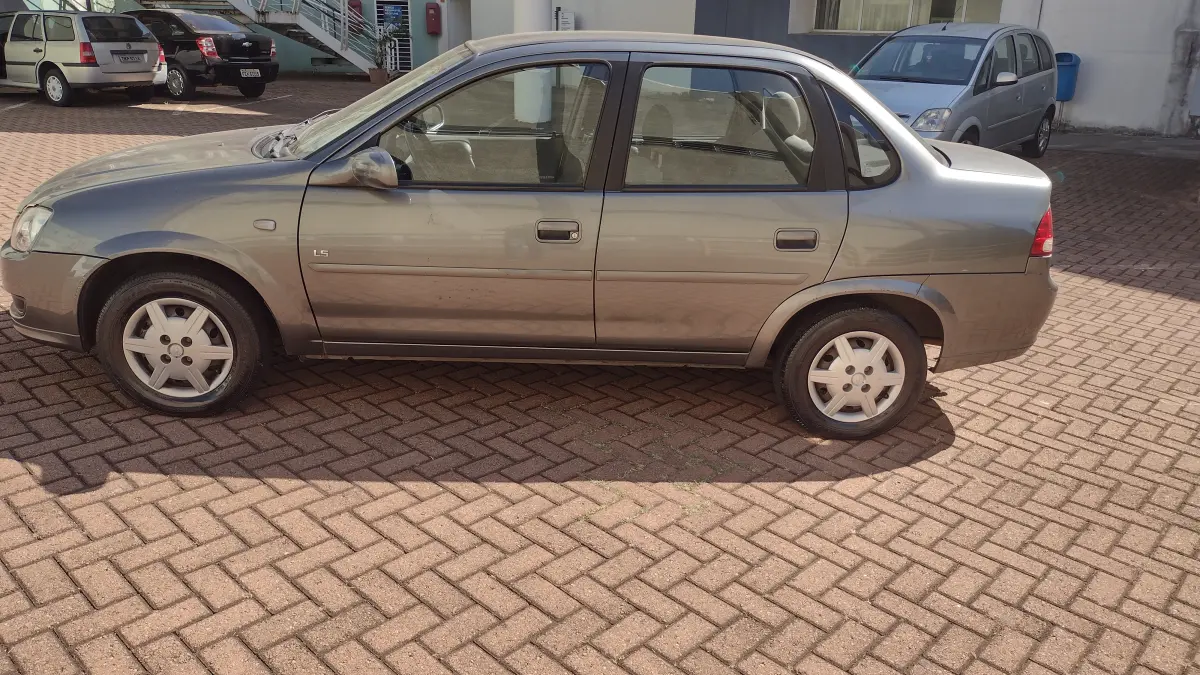 LOTE 028 - GM CLASSIC LIFE 1.0 VHC FLEX POWER