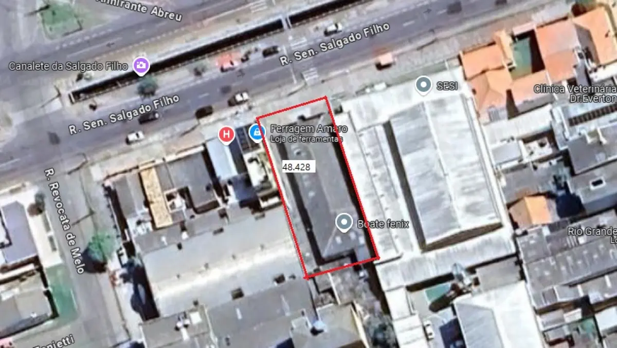 LOTE 003 - Imóvel Matr. 48.428 RI de Rio Grande: Prédio de alvenaria nº 133 pela Av. Sen. Salgado Filho, perf área total const de 467,92m²