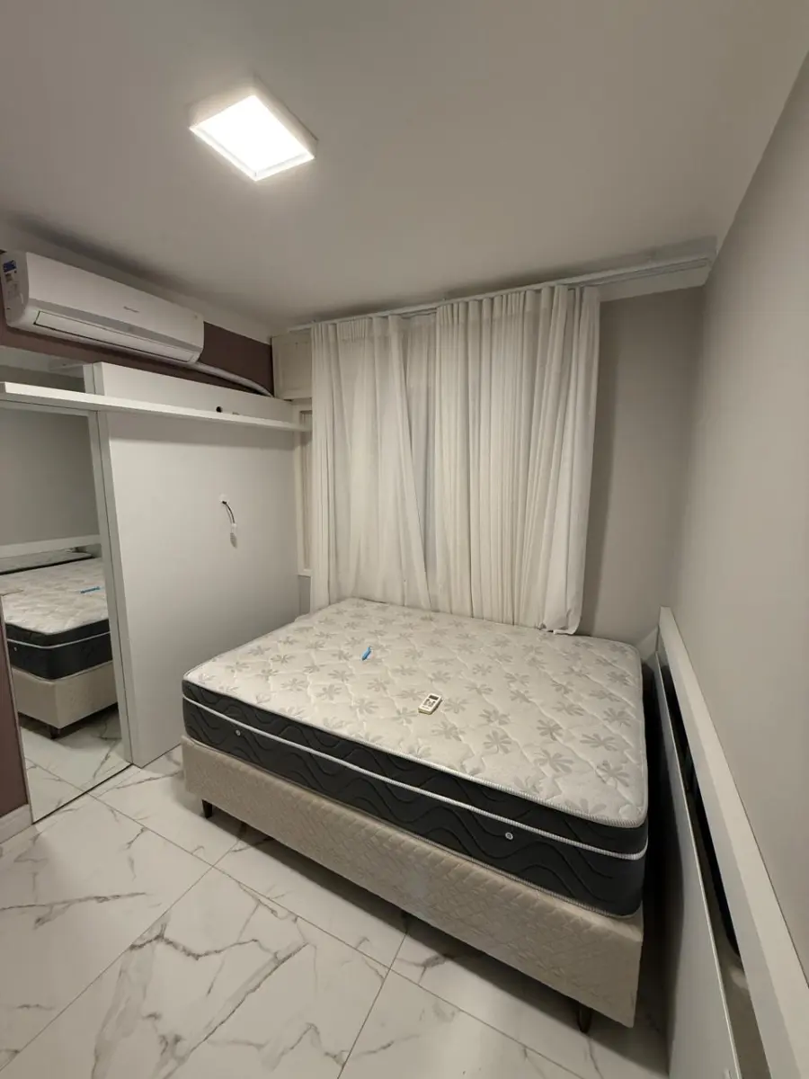 LOTE 002 - O apartamento nº 502 e o Box n° 19, do Edifício Residencial Bella Mare, situado à avenida Beira Mar, nº 1035, em Capão da Canoa/RS. (ATENÇÃO OS MOVEIS, AR CONDICIONADO, EQUIPAMENTOS, CORTINAS NÃO ESTÃO INCLUIDOS NO LEILÃO E SERÃO RETIRADOS APÓS O LEILÃO) DETALHES COM O LEILOEIRO