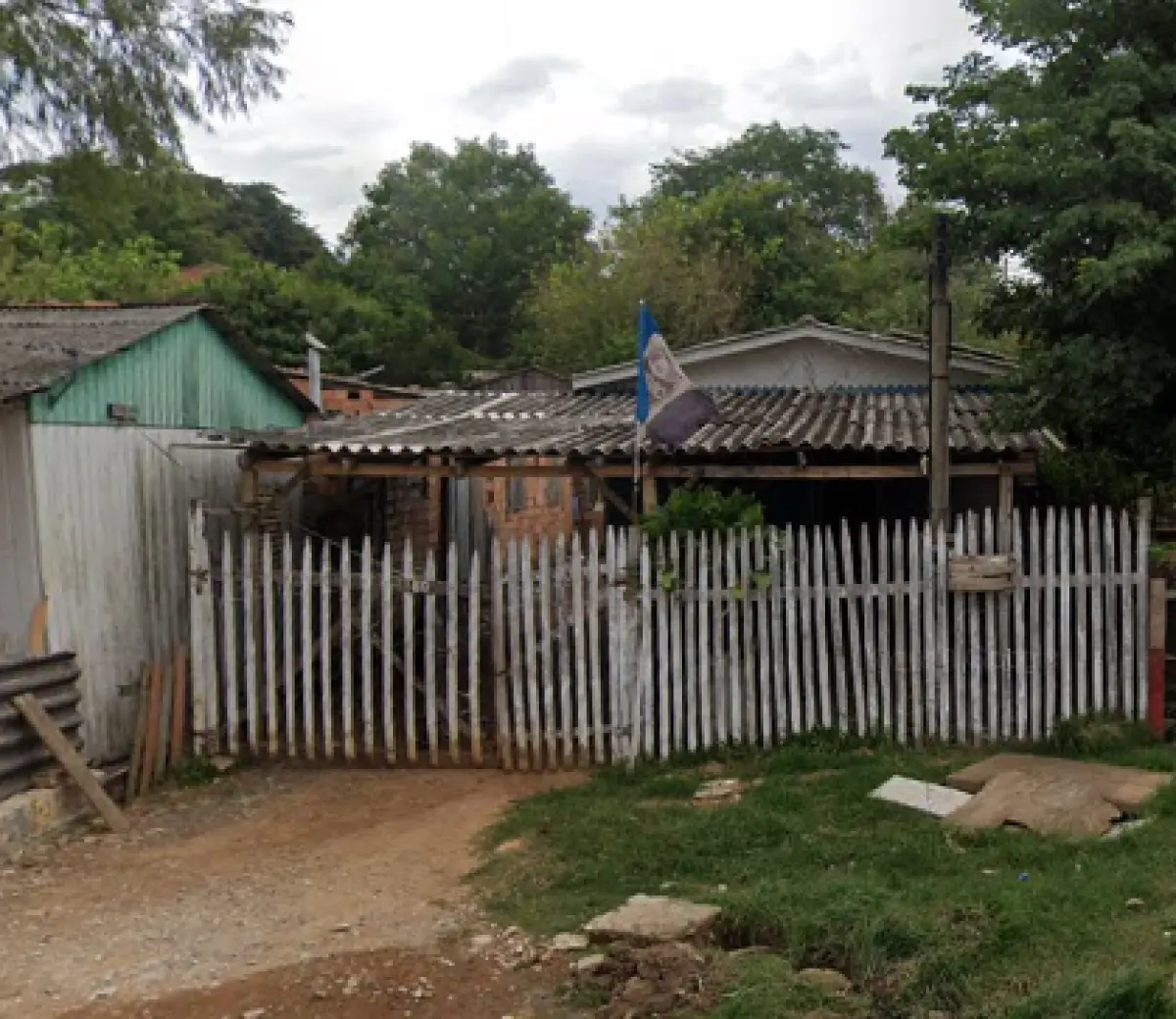 LOTE 120 - Um terreno constituído do lote número quatorze (14), da quadra número vinte e sete (27)