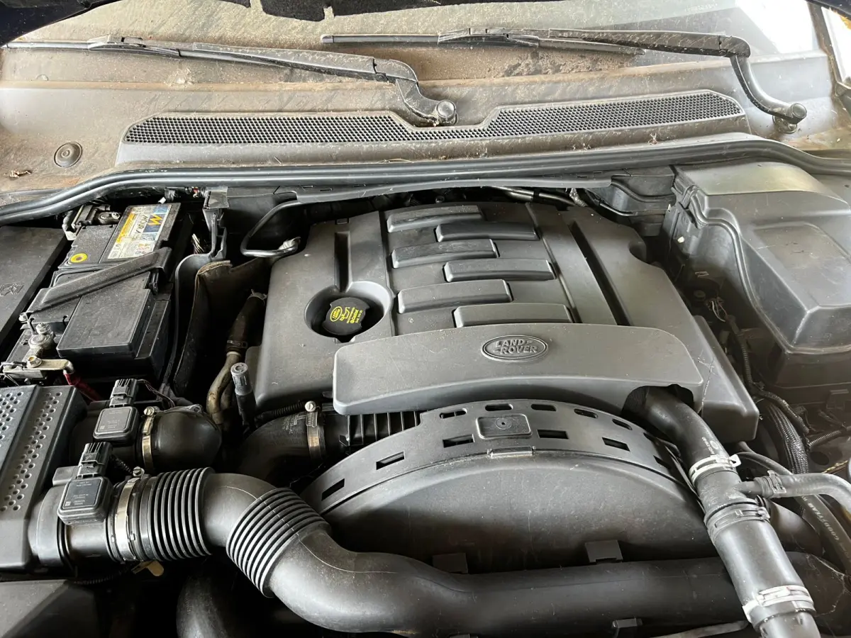 LOTE 006 - O veículo LAND ROVER/Range Rover Sport 3.0 HSE 4X4SDV6 Diesel