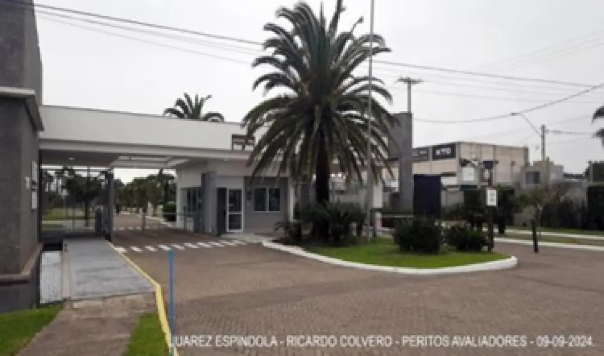 LOTE 000 - O apartamento nº 202, do Bloco A-1, do Condomínio Residencial Rossi Atlântida (ATENÇÃO: ACORDO JA EFETUADO ENTRE AS PARTES, AGUARDO DESPACHO JUDICIAL. PODERA HAVER SUSPENSÃO E CANCELAMENTO APÓS O LEILÃO PELO DESPACHO HOMOLOGANDO O ACORDO)