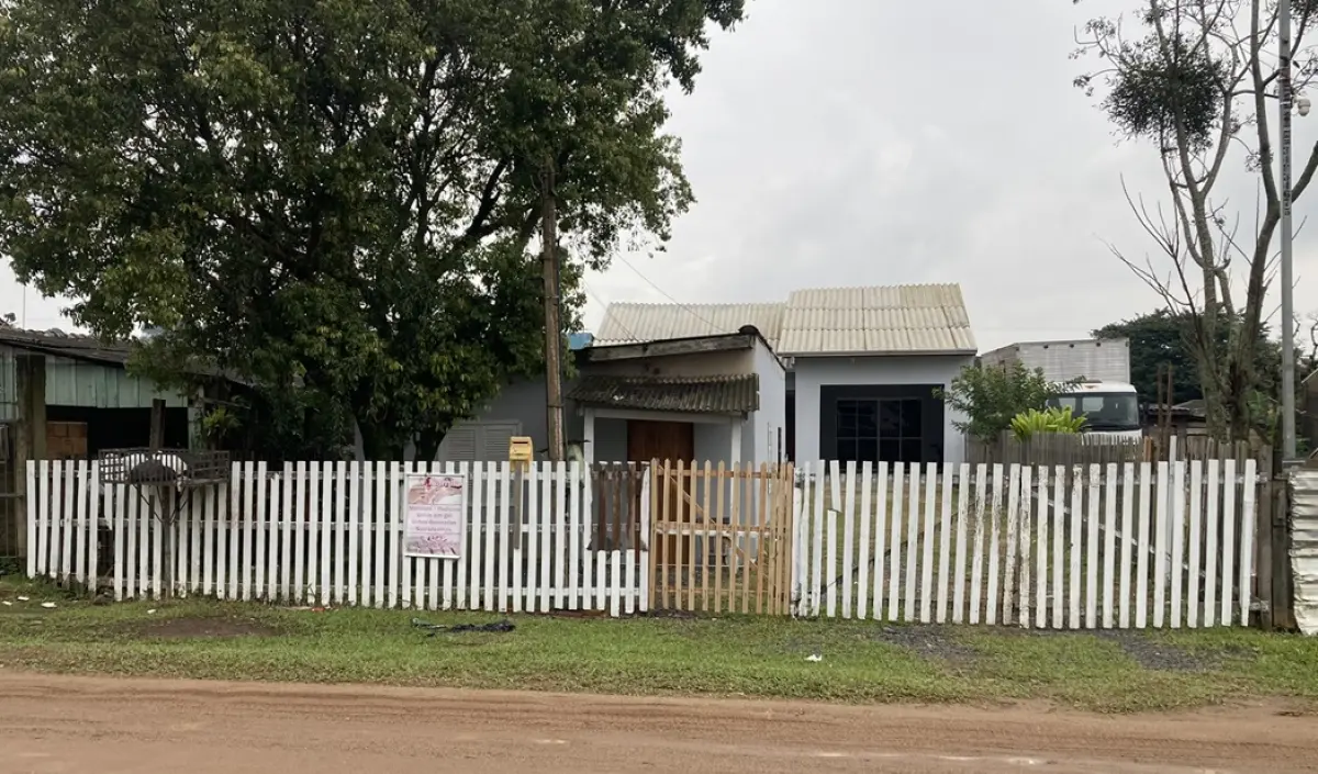 LOTE 096 - Um terreno constituído do lote número nove (9), da quadra número trinta e três (33)