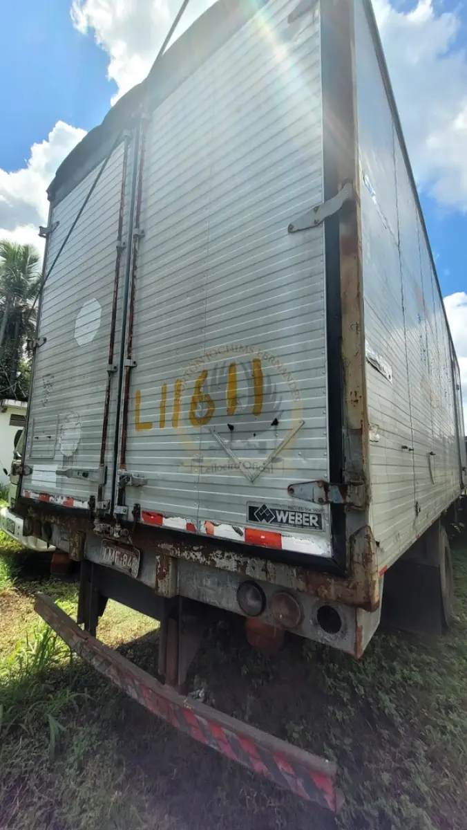 LOTE 000 - Volkswagen 17210 2p (diesel), fabricação/modelo 2004/2004