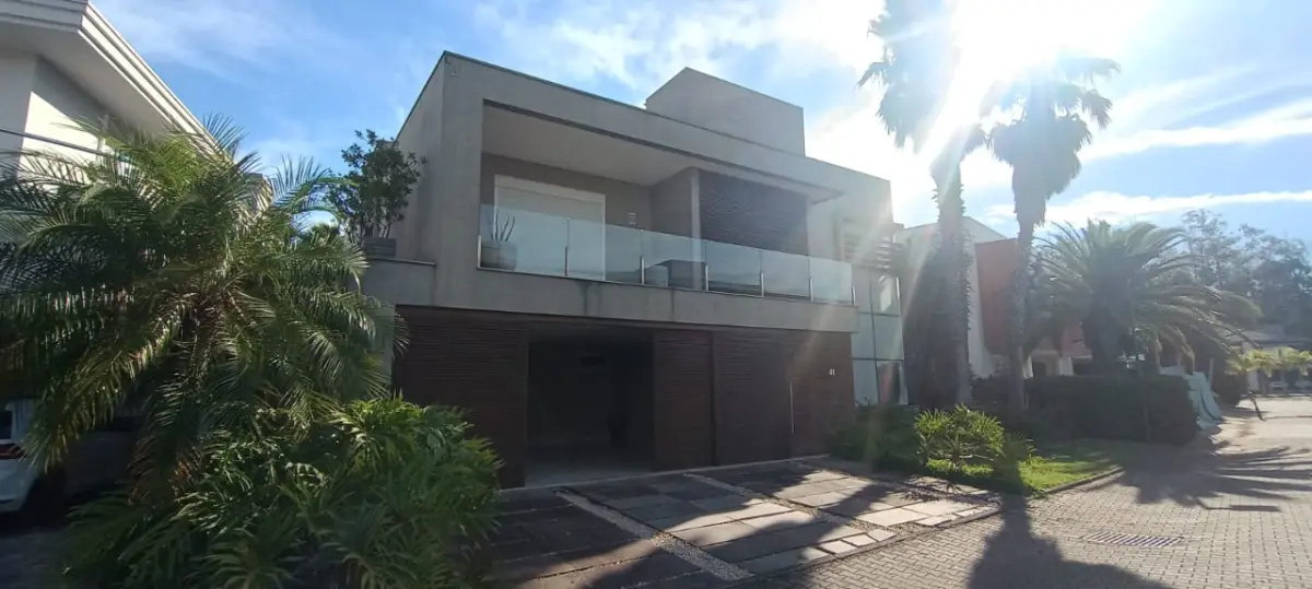 LOTE 005 - NOVO HAMBURGO - O imóvel nº 41 do Condomínio Hamburgo Village 4 Estações sob o nº. 700 da Rua Mundo Novo