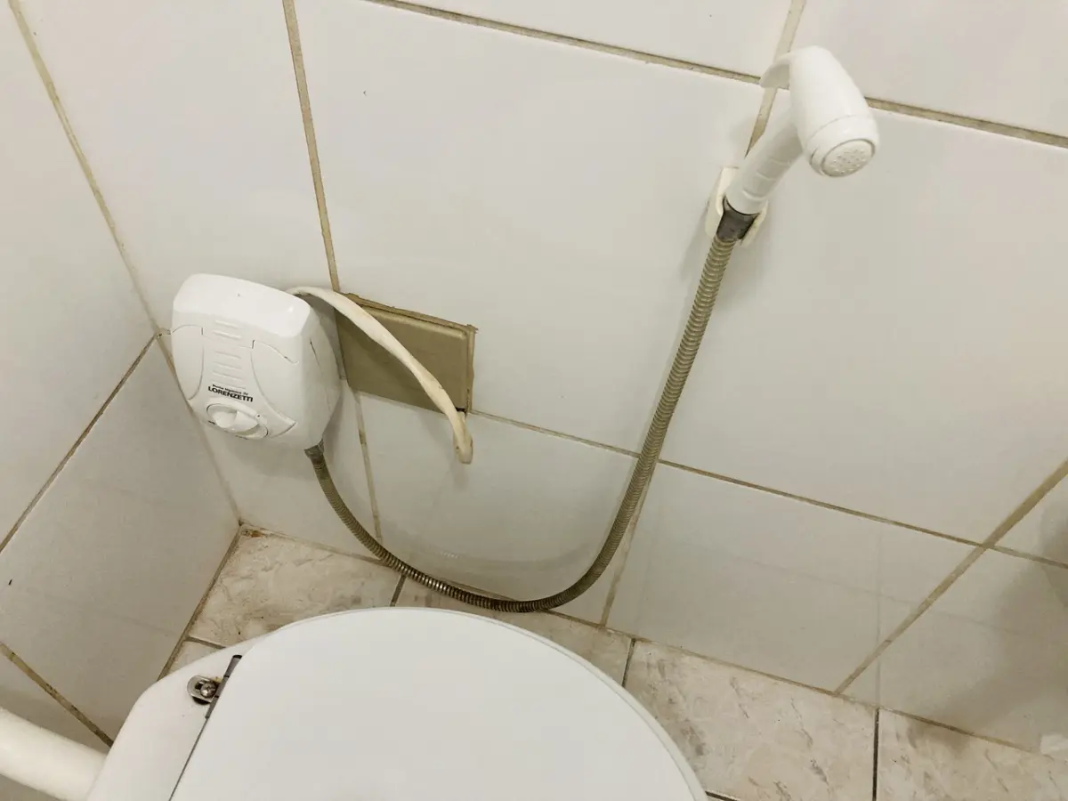 LOTE 007 - Bens diversos