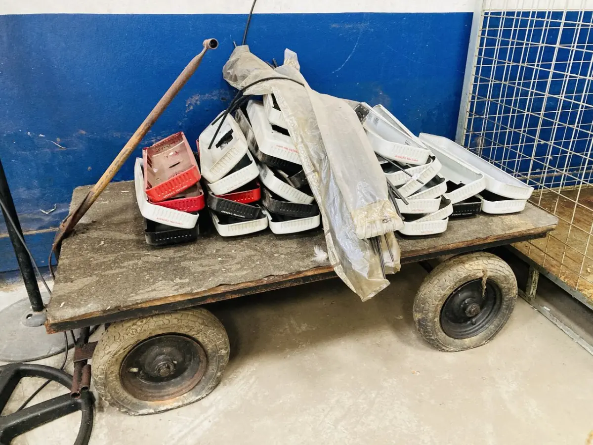 LOTE 007 - Bens diversos