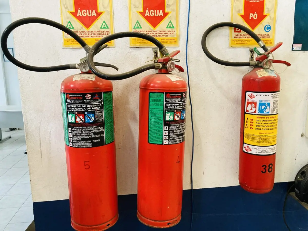 LOTE 007 - Bens diversos