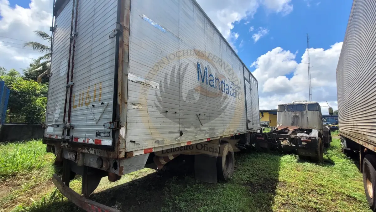 LOTE 000 - Volkswagen 17210 2p (diesel), fabricação/modelo 2004/2004