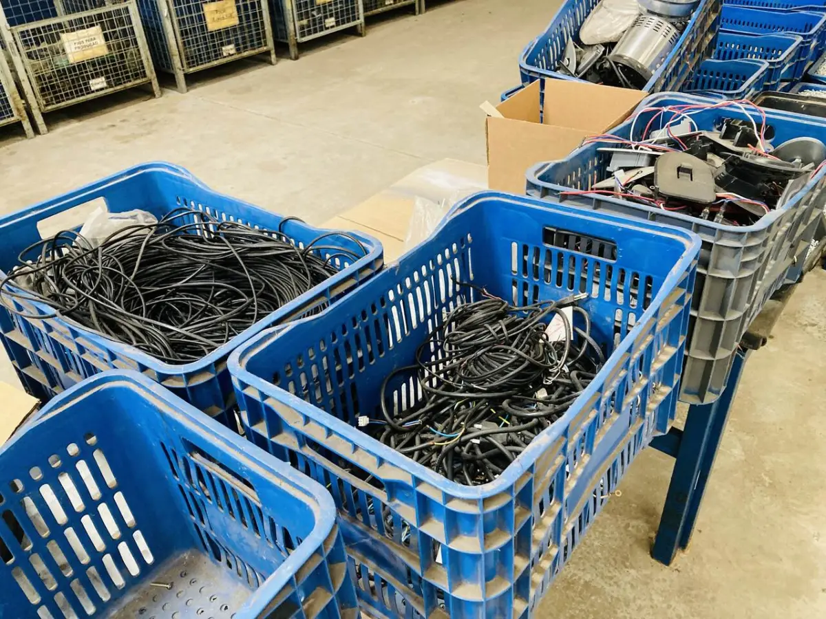 LOTE 007 - Bens diversos