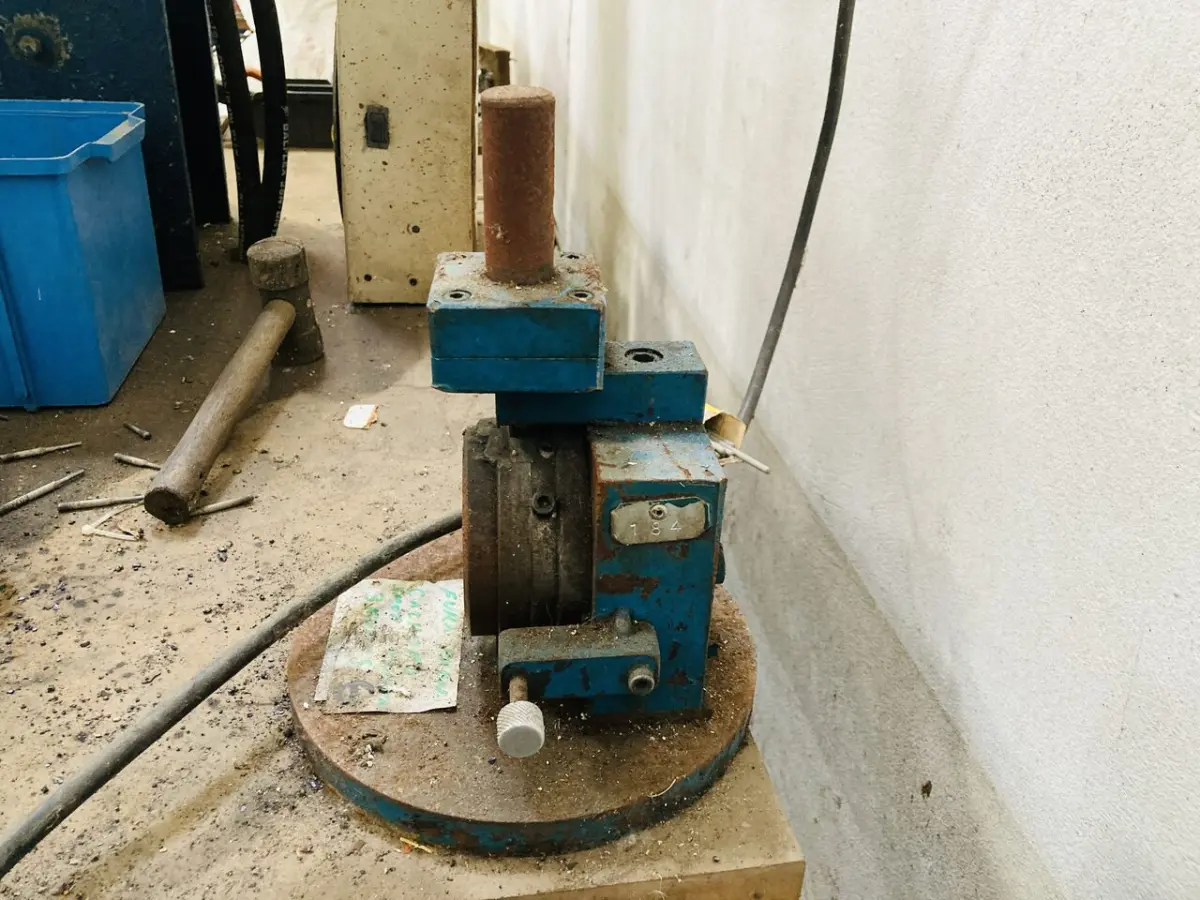 LOTE 007 - Bens diversos