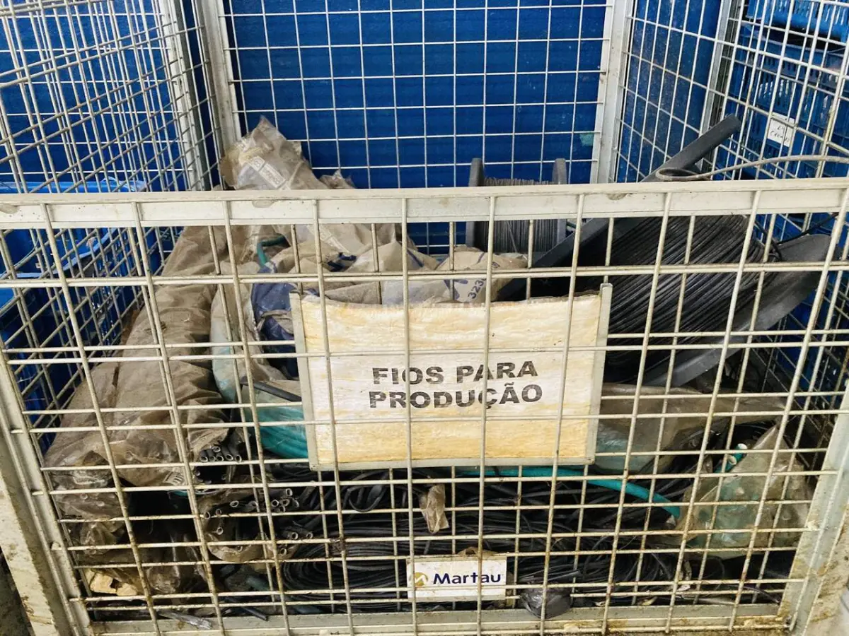 LOTE 007 - Bens diversos