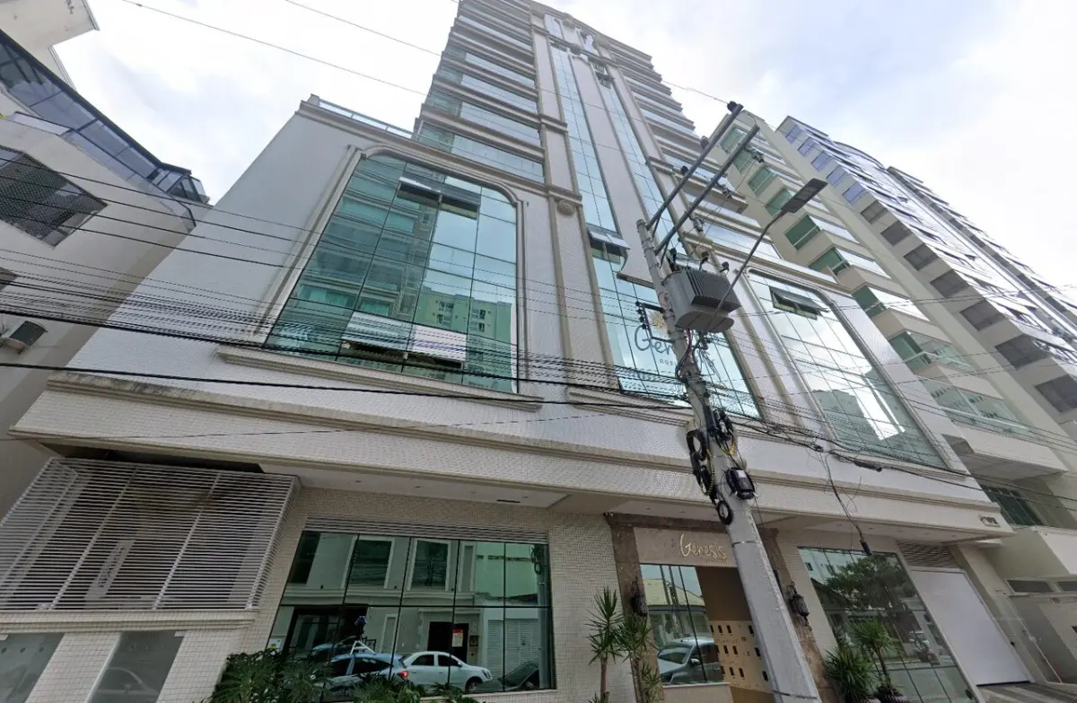 LOTE 014 - A fração ideal de 4,7466% correspondente ao apartamento 1302, localizado no 11º pavimento do Edifício Gênesis Residence, o qual contém área privativa de 153,1500m2