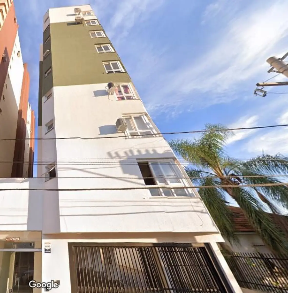 LOTE 026 - Um apartamento sob a numeração de 401, no Edifício Residencial Alfa Center, situado na Rua Julio Aichinger n.º 91, no bairro Pátria Nova. Localizado no 4º pavimento, frente norte. Com área total de 33,75m², área real privativa de 23,52m