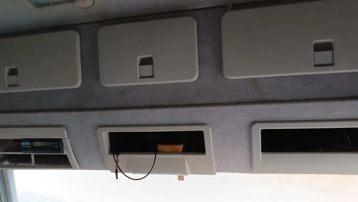 LOTE 000 - IVECO STRALIS HD/NR 570-S38T 3-Eixos 2p (dies), fabricação/modelo 2009/2010