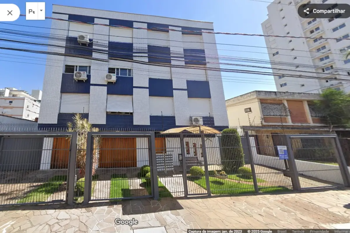 LOTE 034 - Apartamento nº 303 do Condomínio Edifício Uruguaiana, na Rua Uruguaiana nº 151, localizado no terceiro pavimento