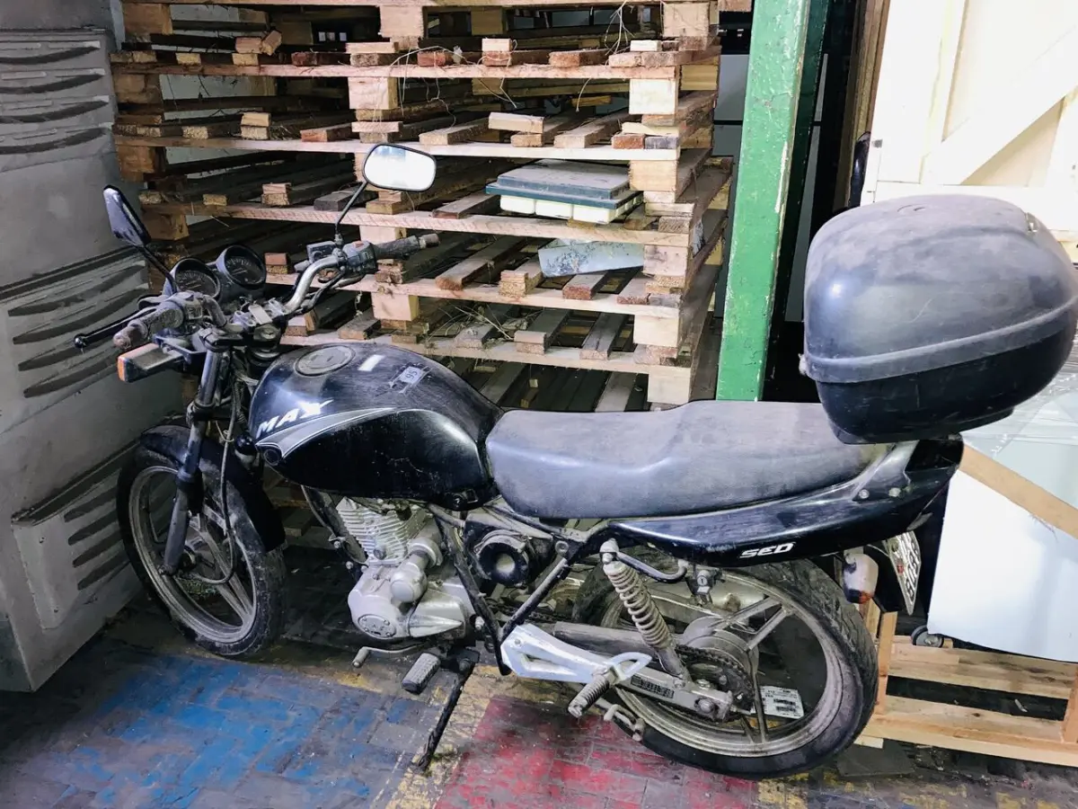 LOTE 095 - Motocicleta MAX 125cc