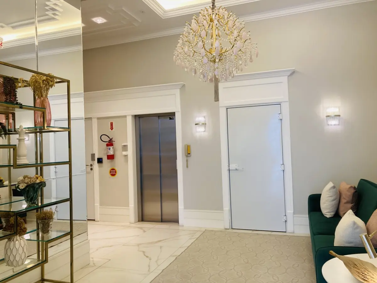 LOTE 013 - A fração ideal de 4,7466% correspondente ao apartamento 1301, localizado no 11º pavimento do Edifício Gênesis Residence, o qual contém área privativa de 153,1500m2